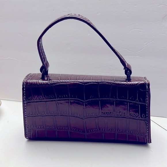 Vegan Alligator Stud and Chain Closure Mini Purse Handbag - Picture 5 of 9